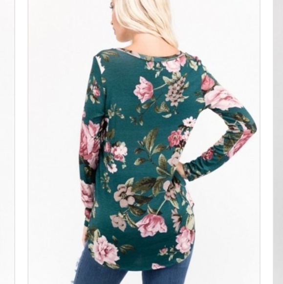 Floral Top Green - Picture 8 of 9